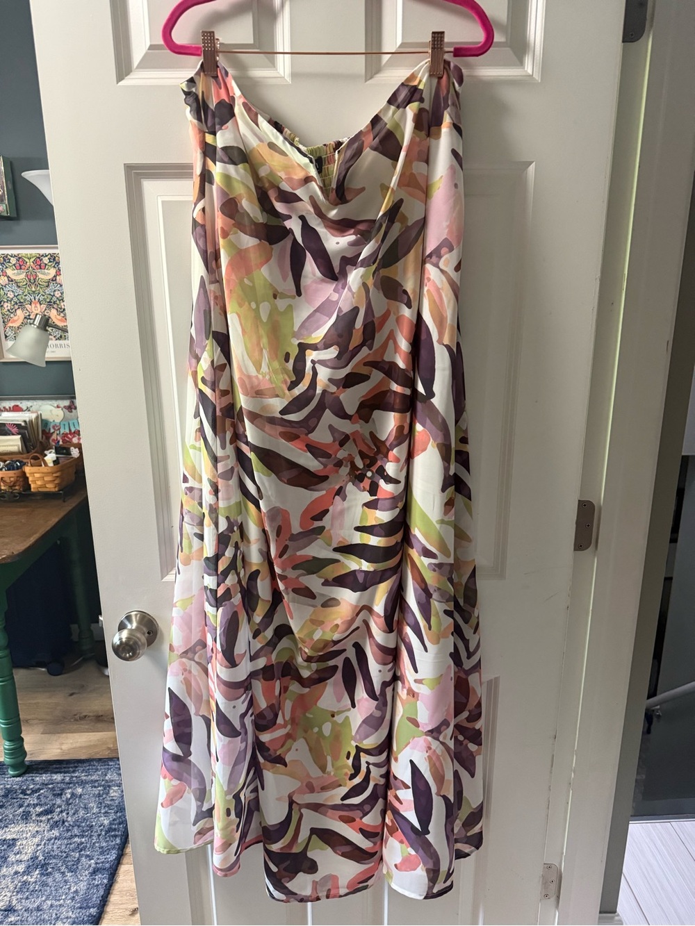 Eloquii Multicolor Leaf-Print Maxi Dress in Pink, Green & Purple